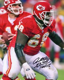 Will Shields Signed Kansas City Chiefs Red Jersey Action 8x10 Photo w/HOF'15